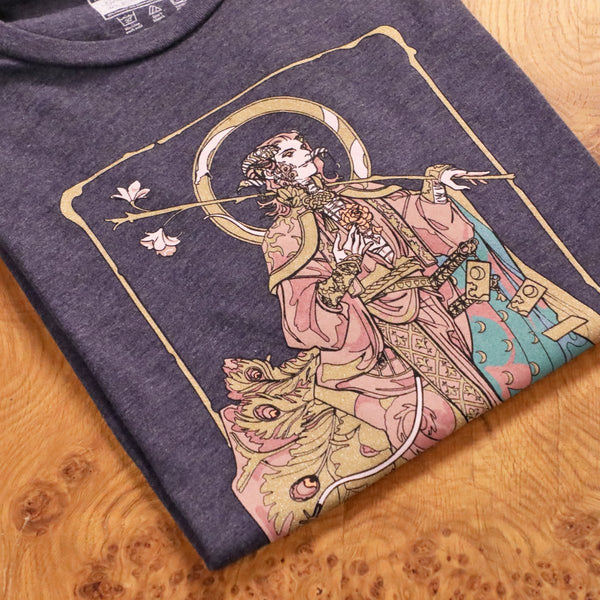 Mollymauk Tealeaf "Long May He Reign" T-shirt